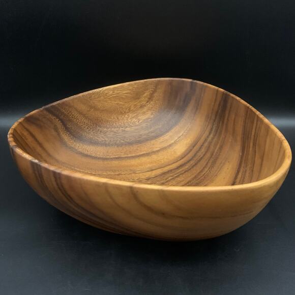 Pacific Merchants Trading Hardwood Acaciaware Rounded Triangle Bowl 10”x 10” x4”
